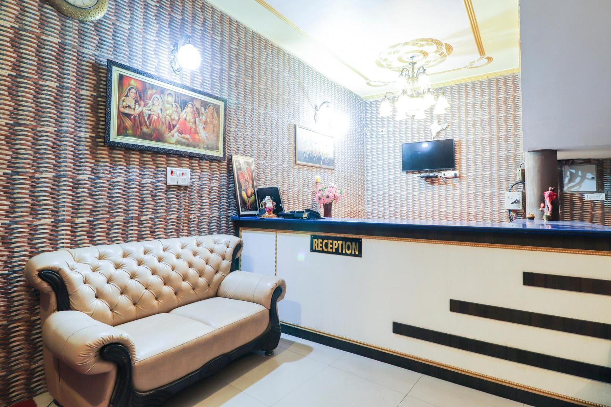 Oyo Hotel Rajendra Khalilabad Dış mekan fotoğraf